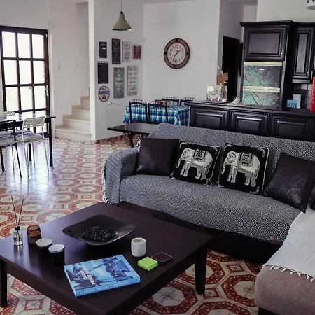 Сasa de vacaciones Beautiful In Crete Near The Sea - 200sqm